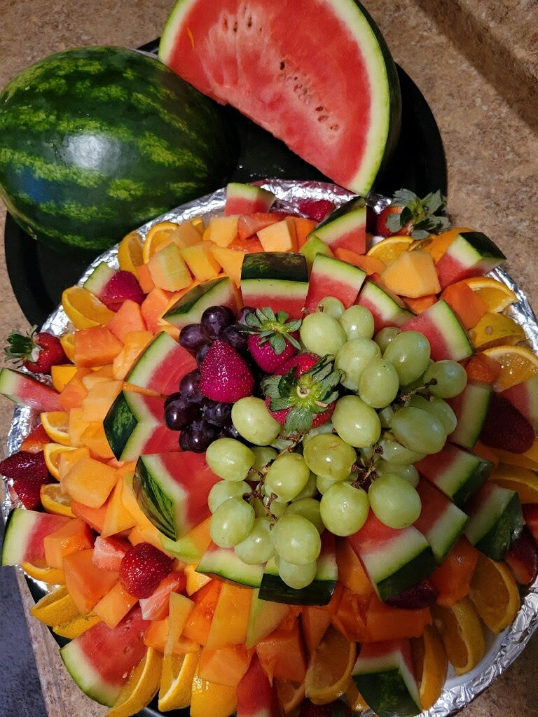 Fruit Tray (serves 50)